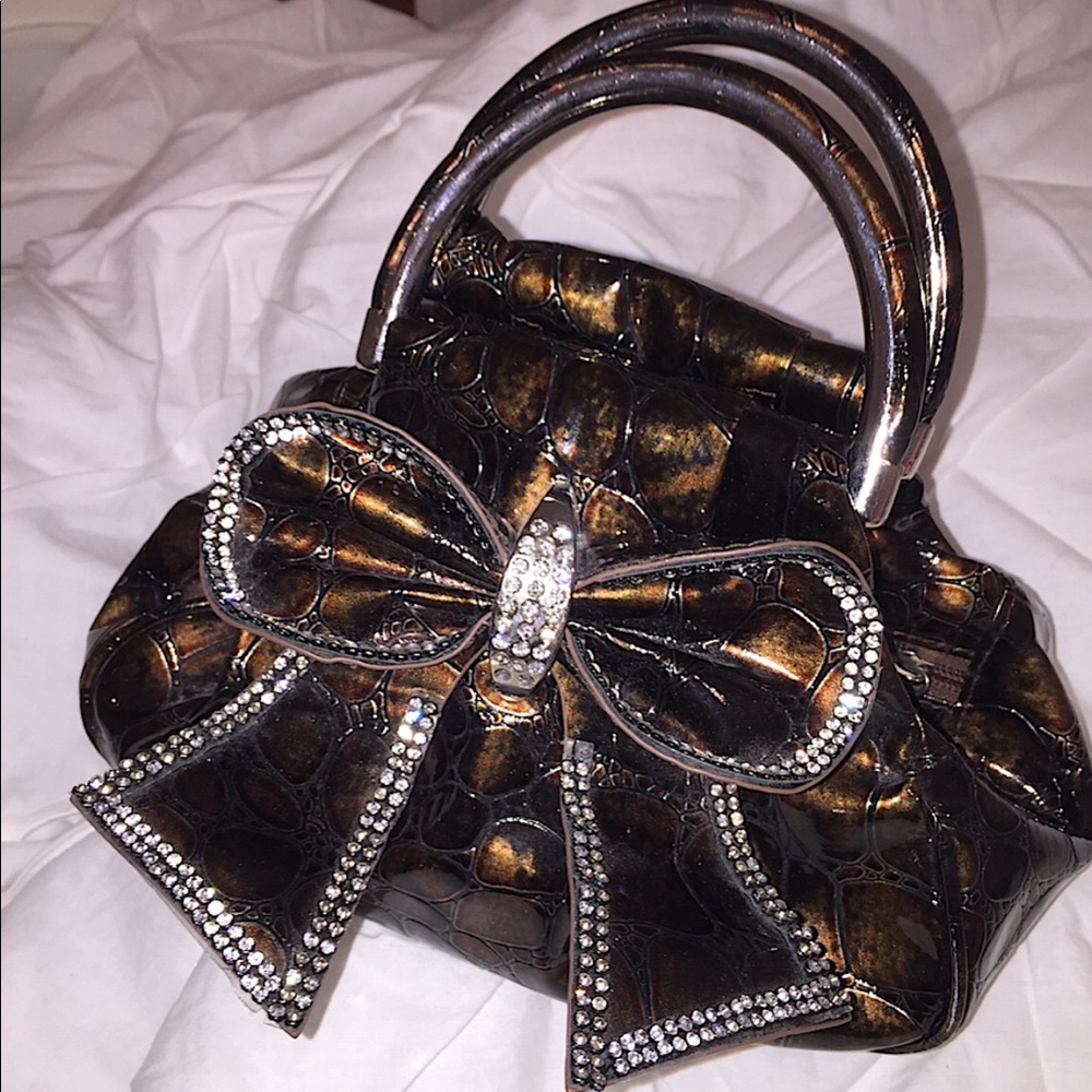 Stunning faux snake skin purse